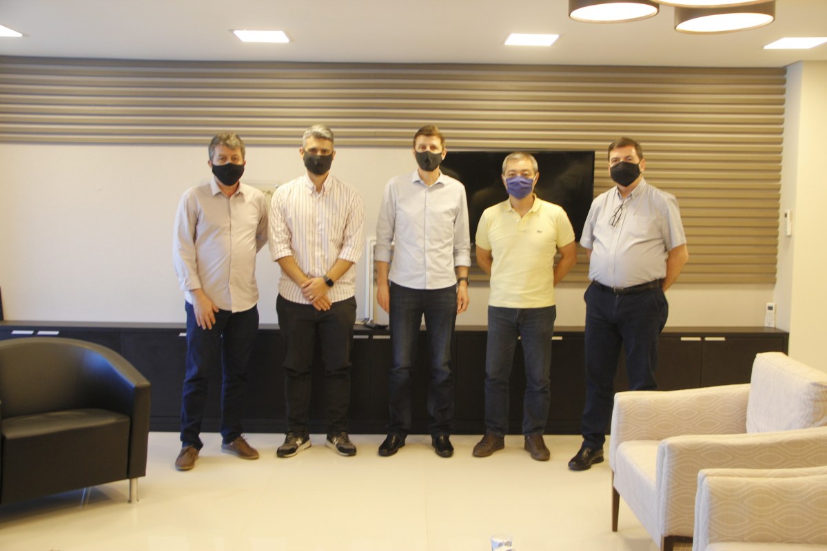 Deputado Coronel Lee se reúne com dirigentes da&nbsp;ACIC