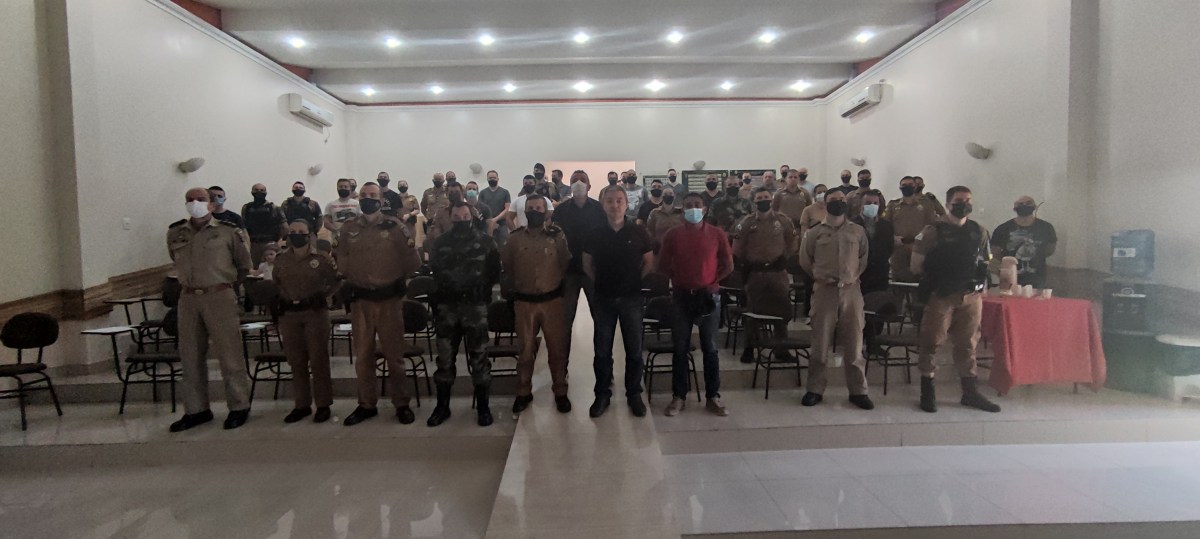 Conversa com a tropa em Francisco&nbsp;Beltrão